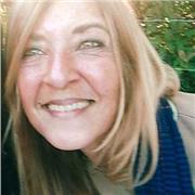 Sou jornalista há 30 anos. Atuei com vários tipos de mídias na produção de conteúdos diversos em jornais, revistas e para TV. Tive coluna em jornais, fiz assessoria de imprensa de um Município, além de produção de roteiros. Tenho excelente domínio da Líng